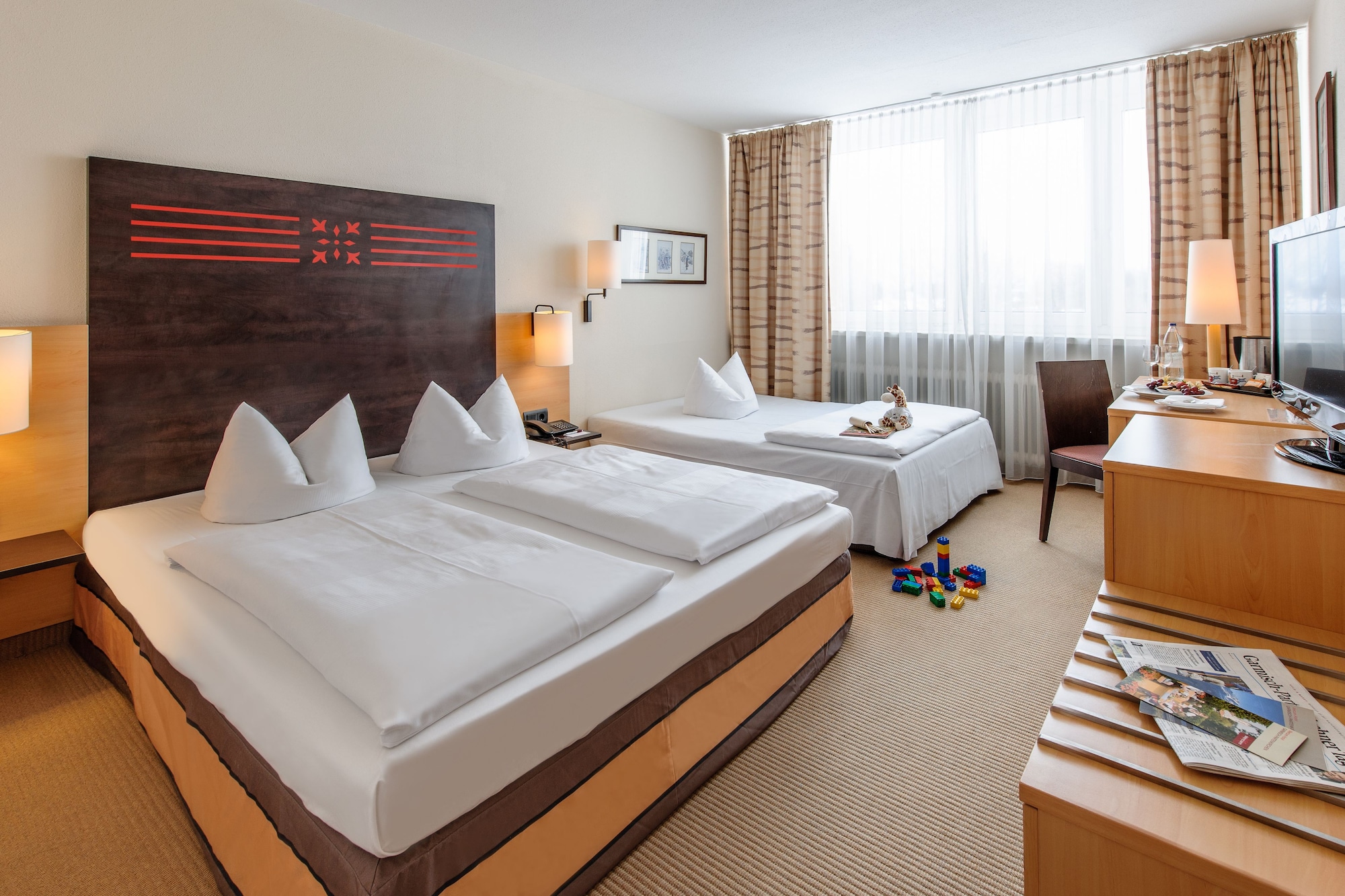 غرفة قياسية بسرير كوين مع أريكة، Mercure Hotel Garmisch Partenkirchen 3/10