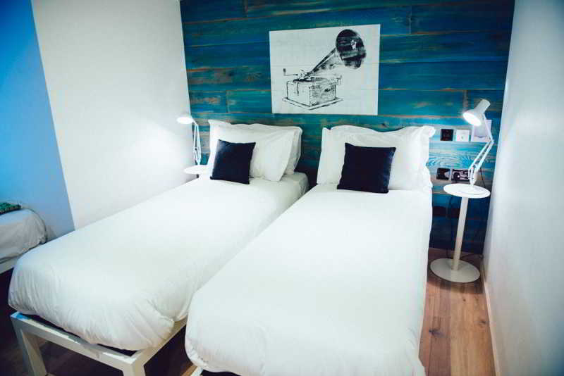 M Room