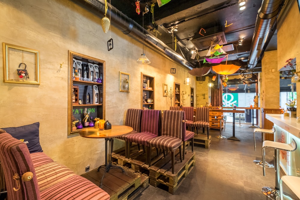 R34 Boutique Hotel 33/50