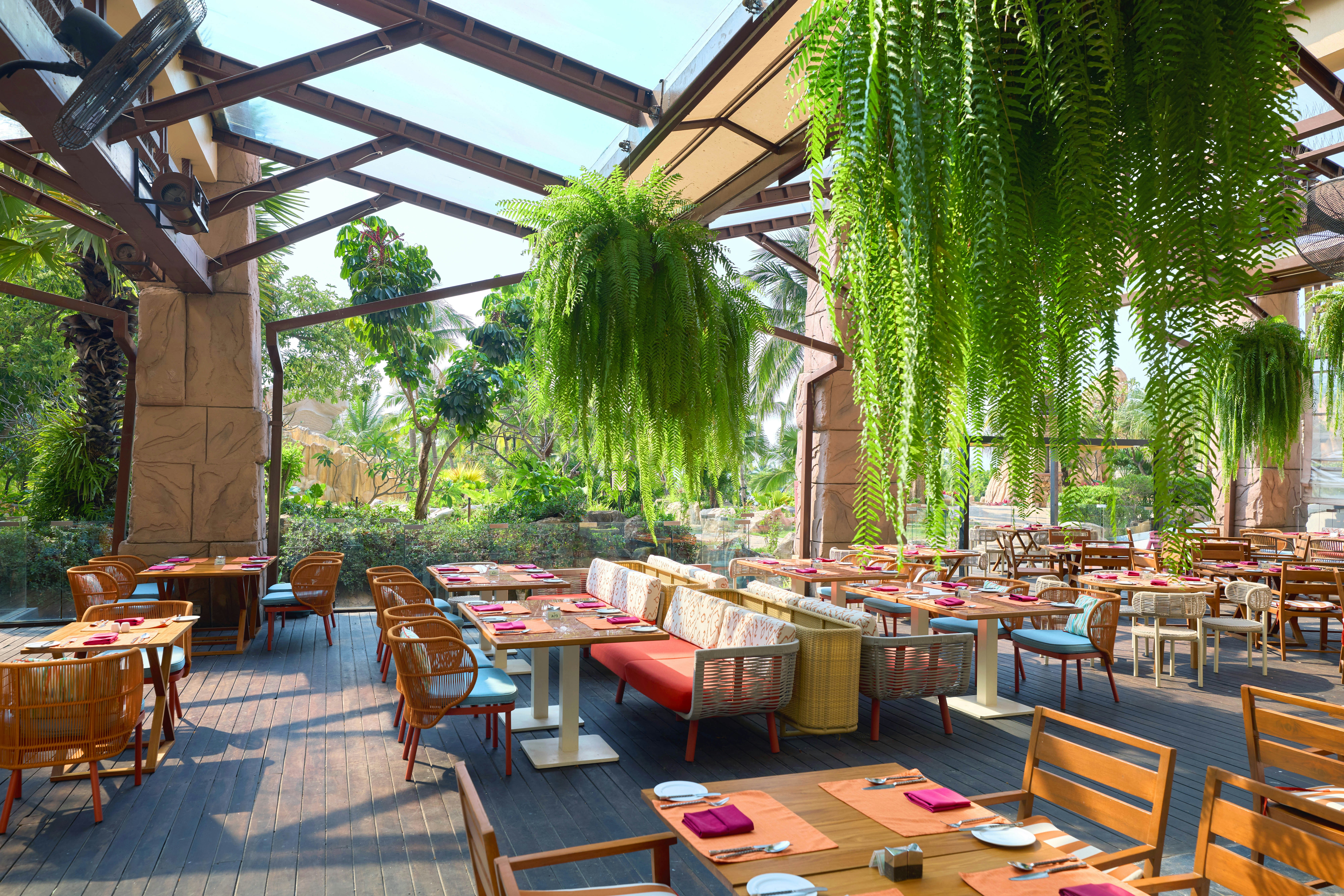 Centara Grand Mirage Beach Resort Pattaya 62/81