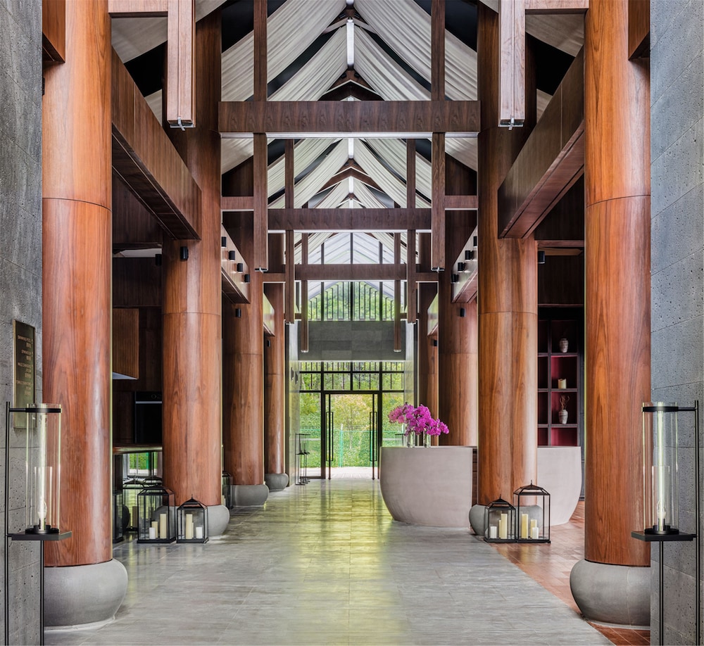 Cordis Dongqian Lake Ningbo 5/54