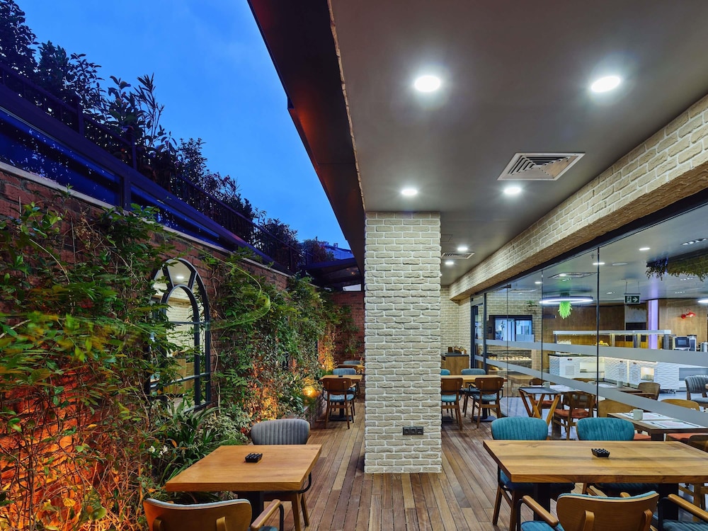 Ibis Istanbul Airport 58/68
