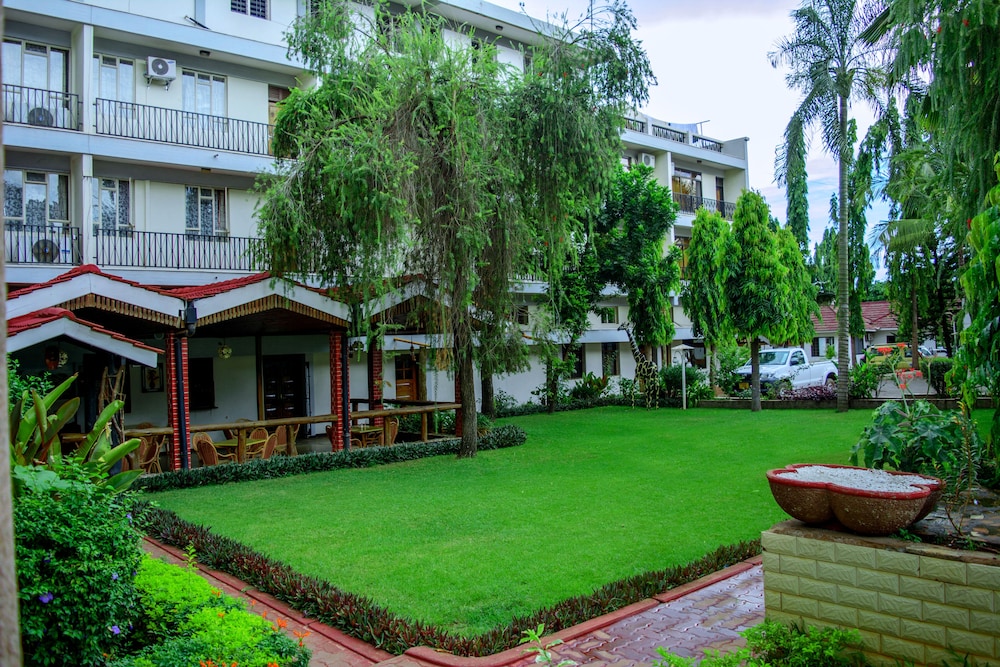 Kilimanjaro Crane Hotel 38/45