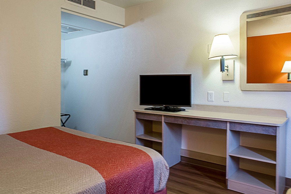 Motel6 Kalispell, MT 50/67