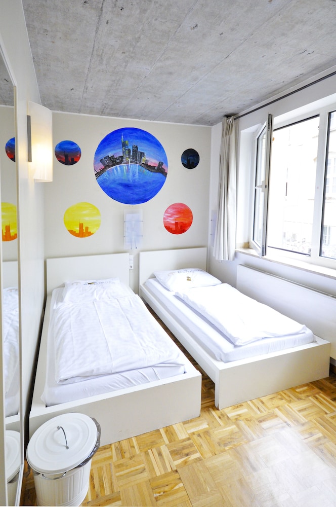Five Elements Hostel Frankfurt 24/51