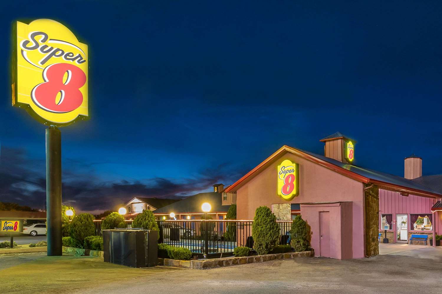 Super 8 by Wyndham Eastland 2/15
