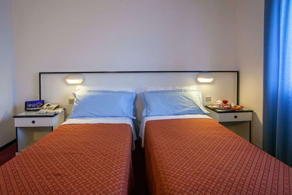 Hotel Quadrifoglio 7/27