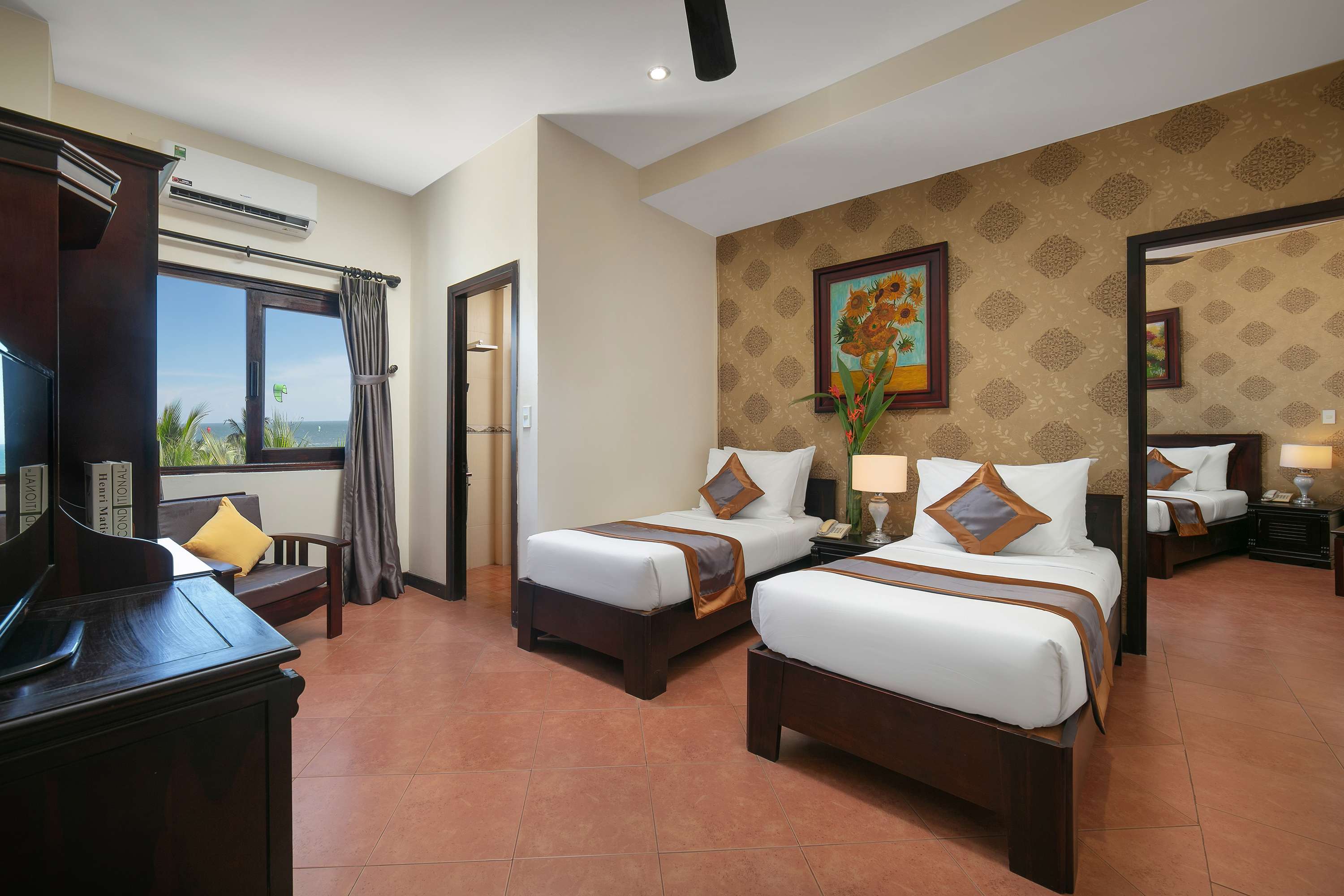غرفة عائلية بإطلالة على الحديقة، Sea Lion Beach Resort And Spa 2/3
