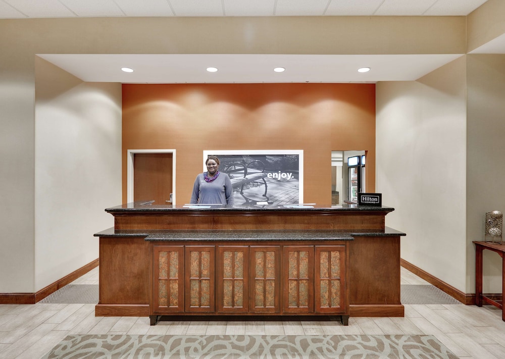 Lobby at Hampton Inn & Suites Southern Pines-Pinehurst, ABERDEEN - NC