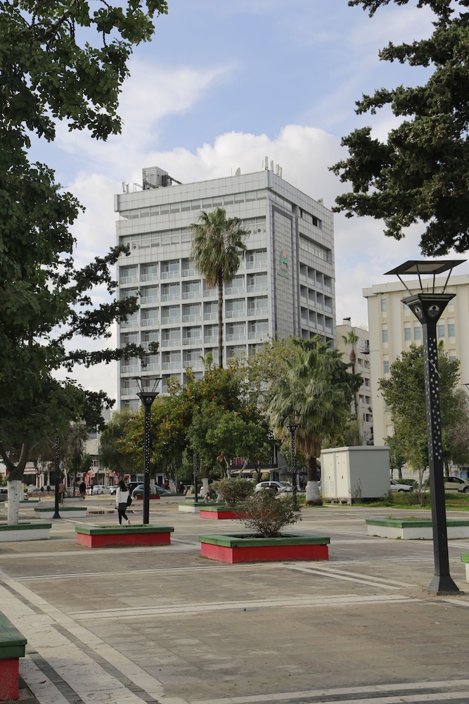 Mersin Oteli 45/52