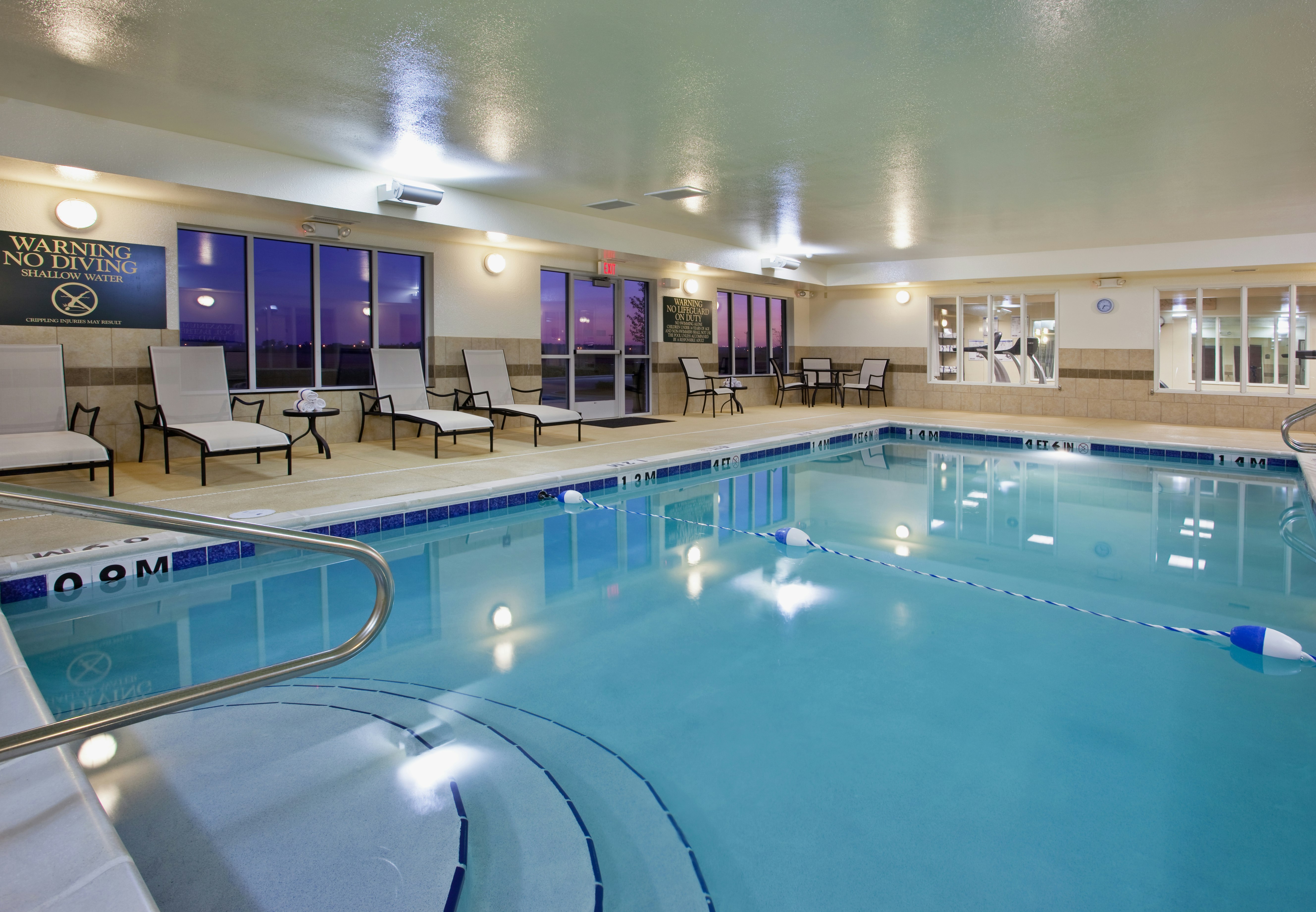 Holiday Inn Express Suites Portland 30/48
