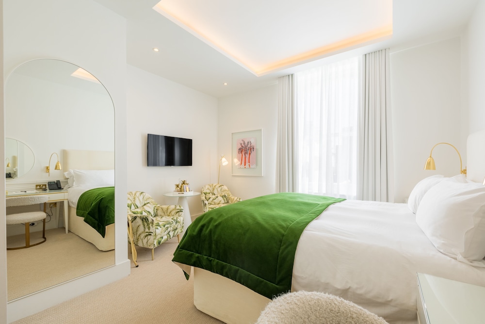 Inland, King Bed