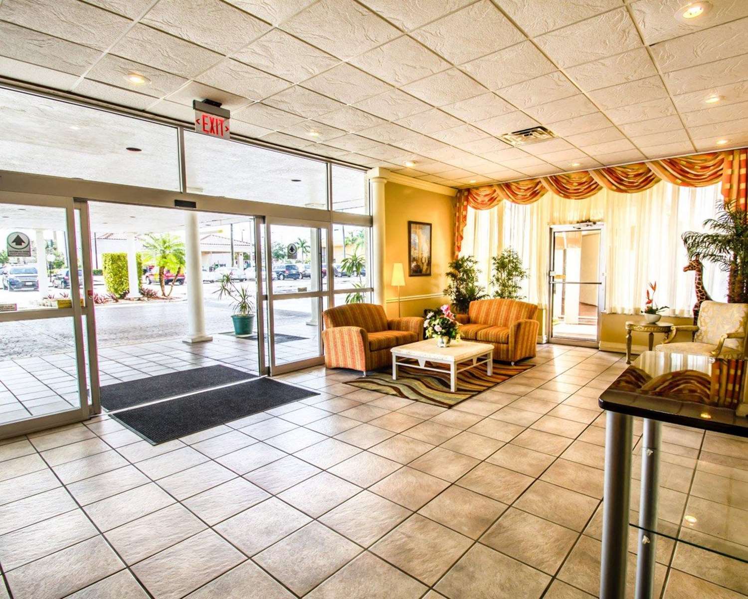 ISLAND HOTEL of Space Coast 13/46
