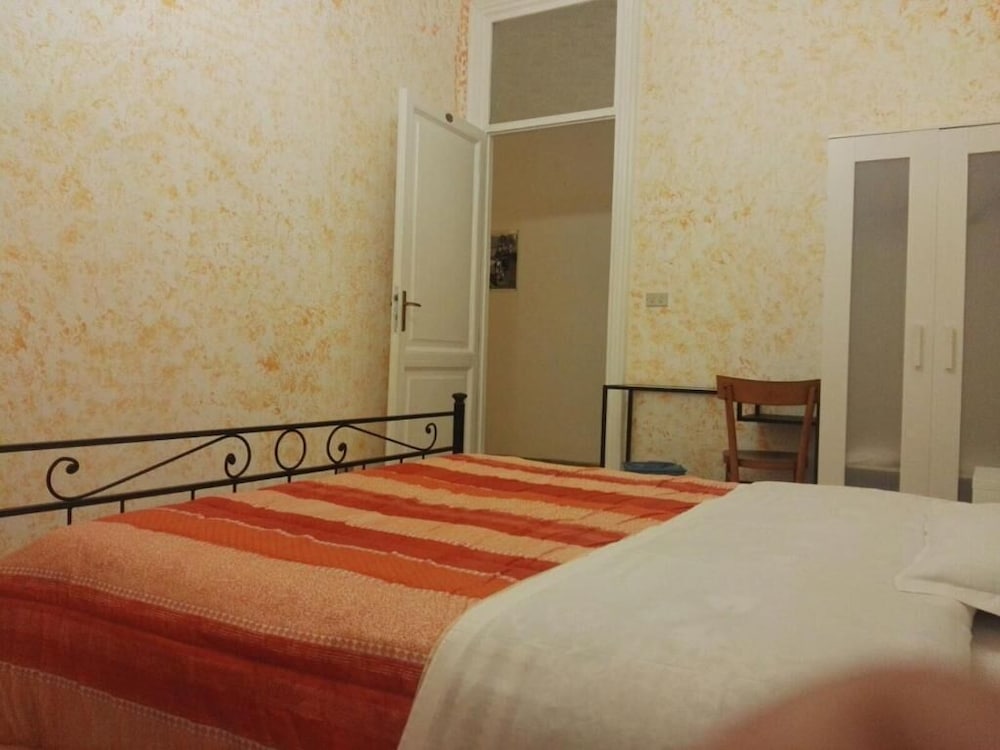 Residenza Laterano 12/36