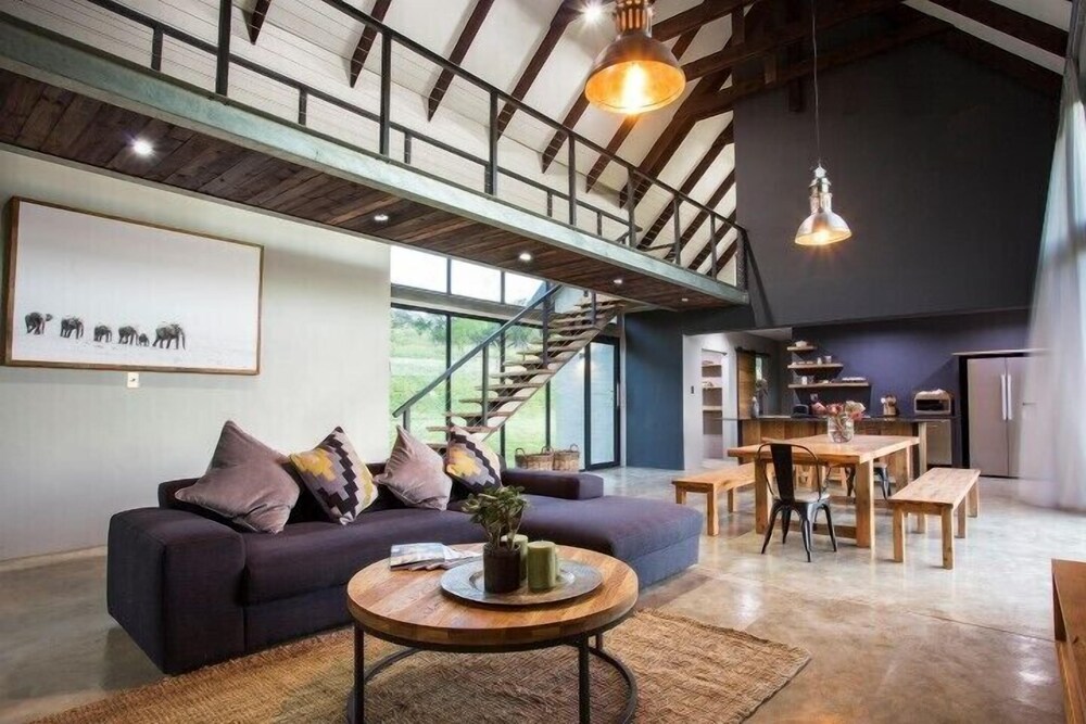 Mount High Luxury Country House 19/37