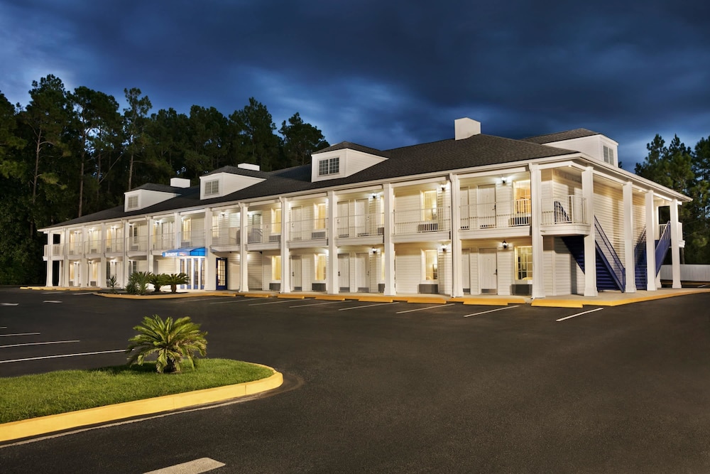 Baymont by Wyndham Kingsland 5/44