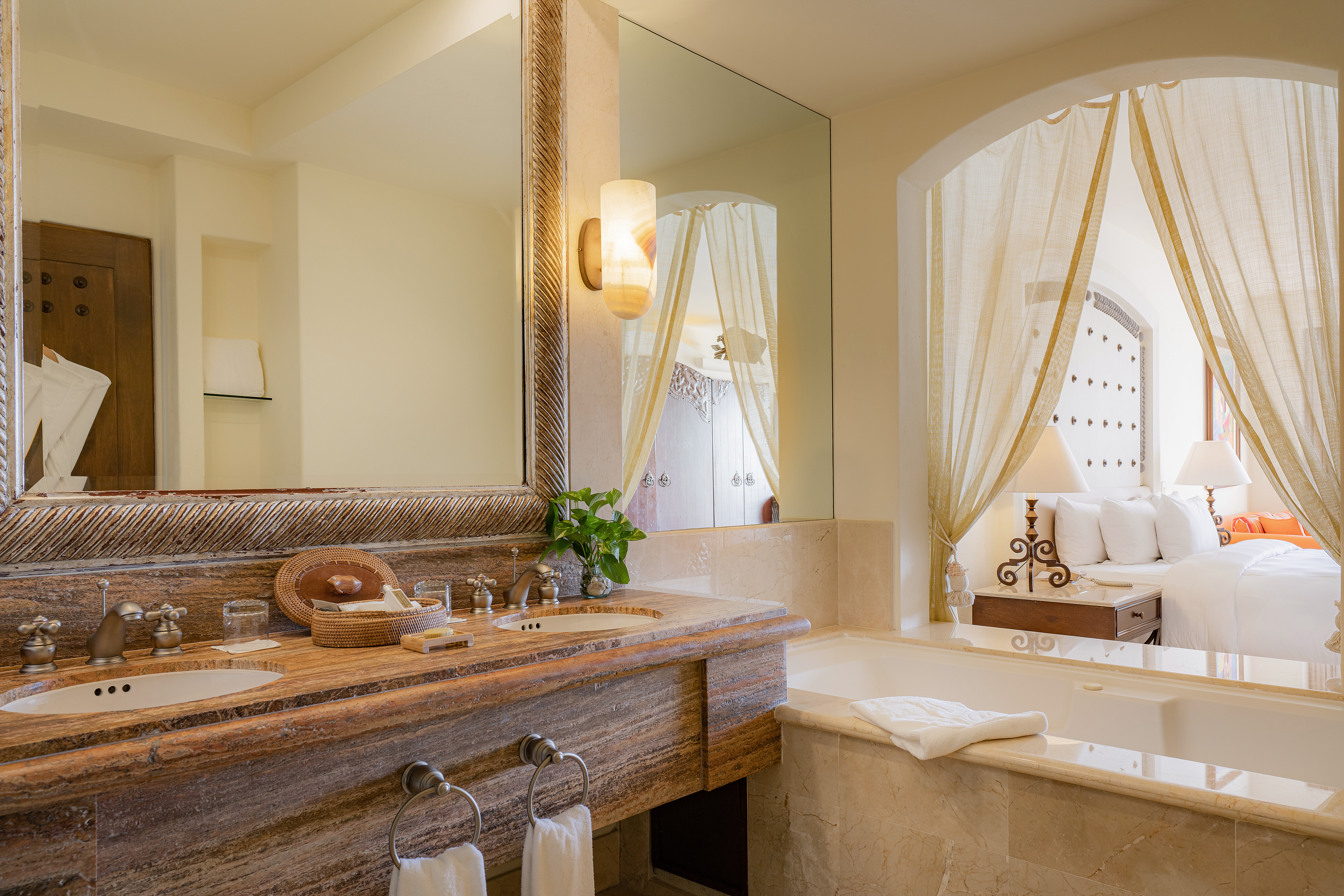 Eden, Junior Suite, Triple, King Bed