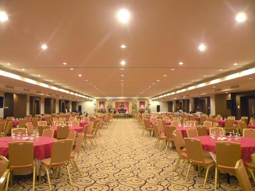 Hotel Grasia Semarang 25/33