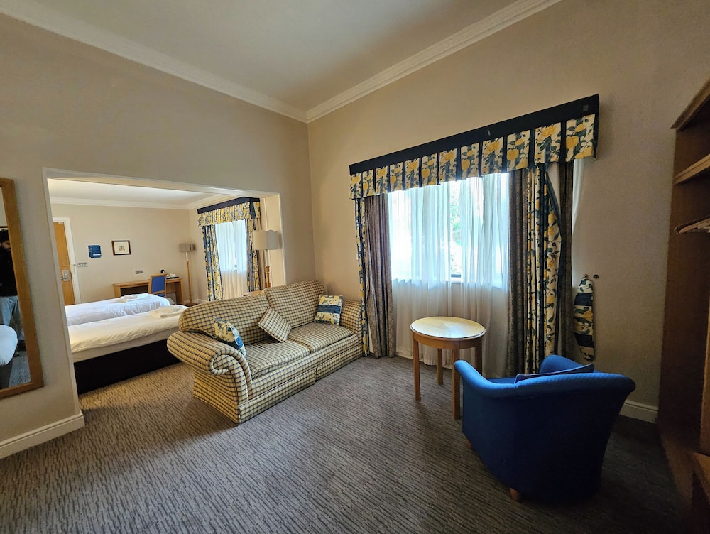 OYO Blaby Westfield Hotel 36/64