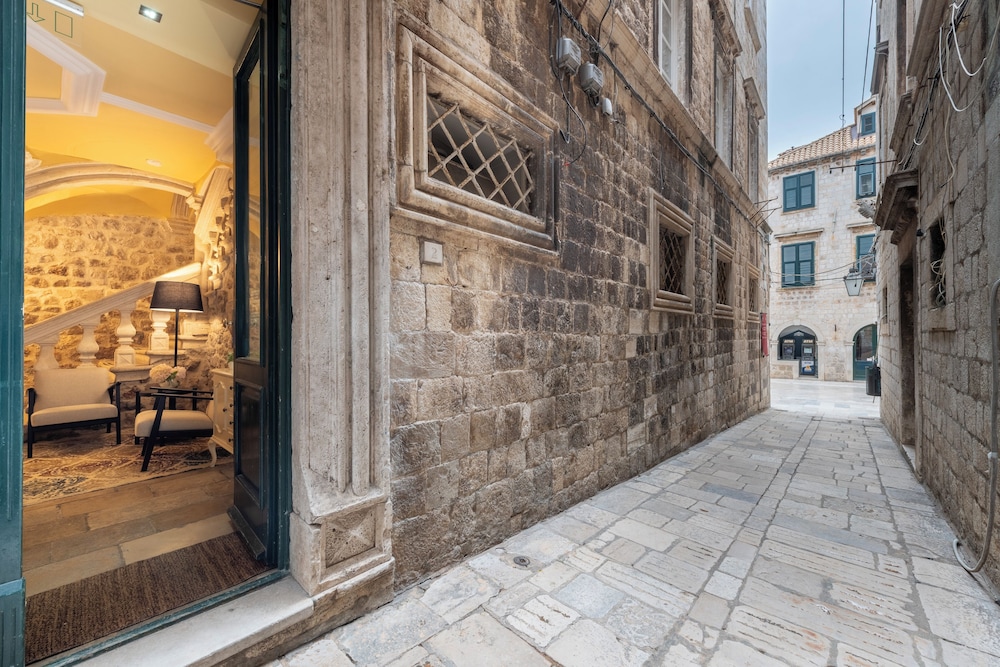 Palmotta Palace in DUBROVNIK