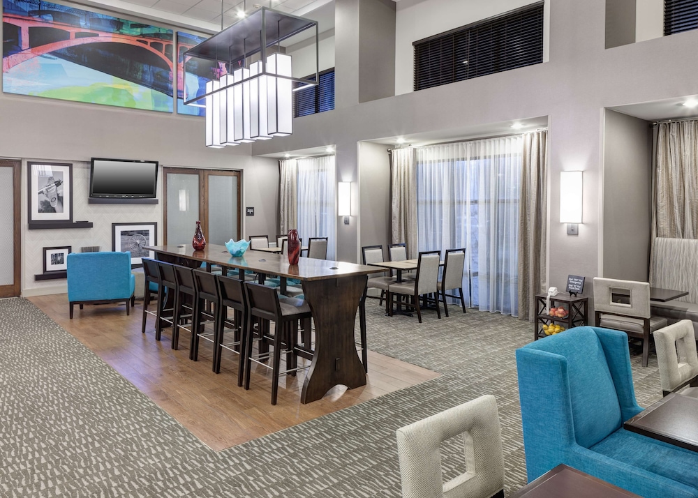 Hampton Inn Suites Cedar Rapids North 35/40
