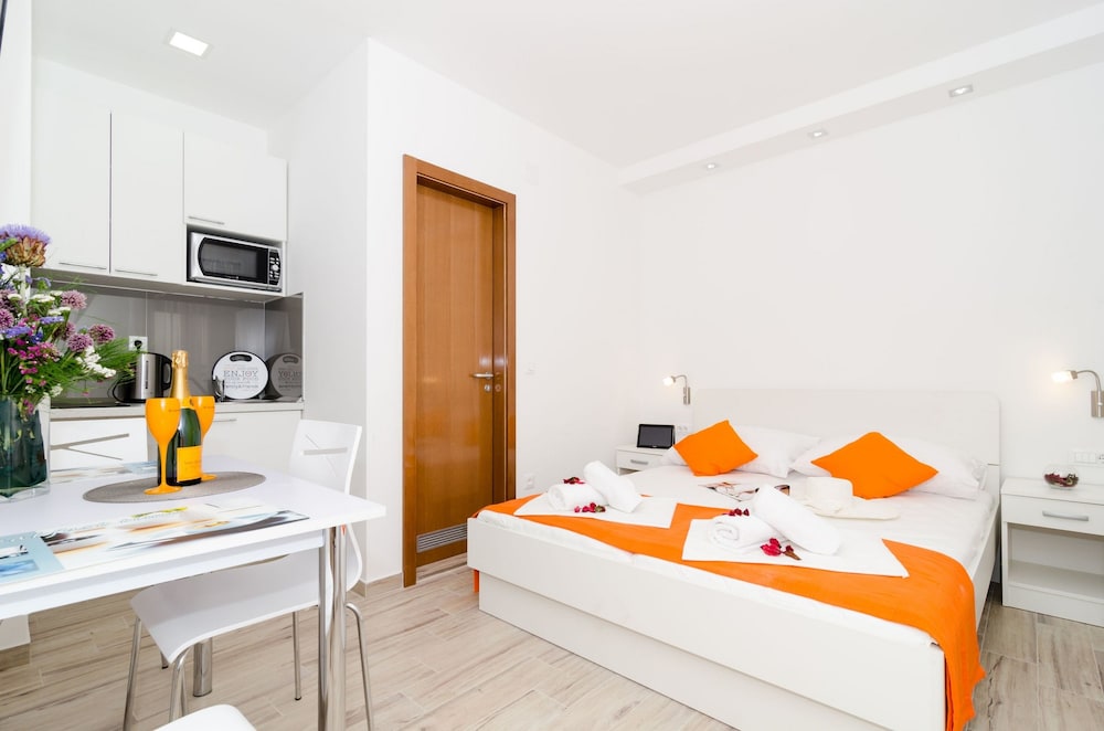 APARTMENTS GABRIERI 12/59