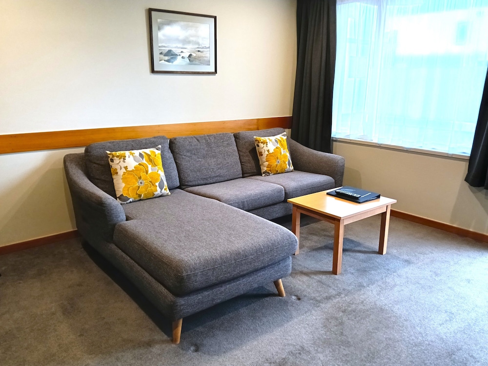 ASURE Dunedin Academy Court Motels 44/66