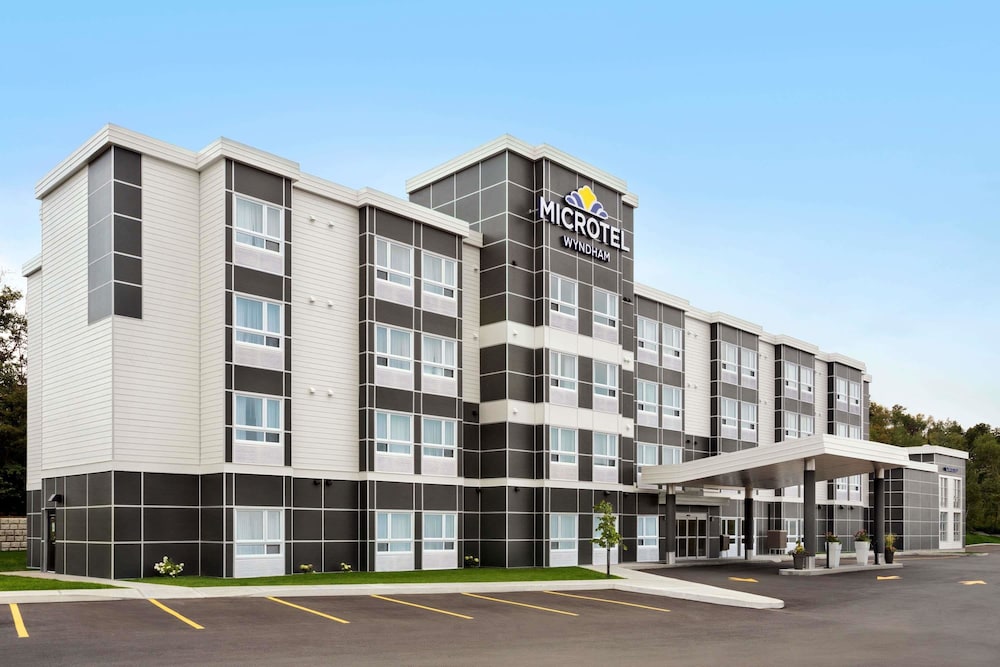Microtel Inn And Suites By Wyndham Val-D Or 1/26