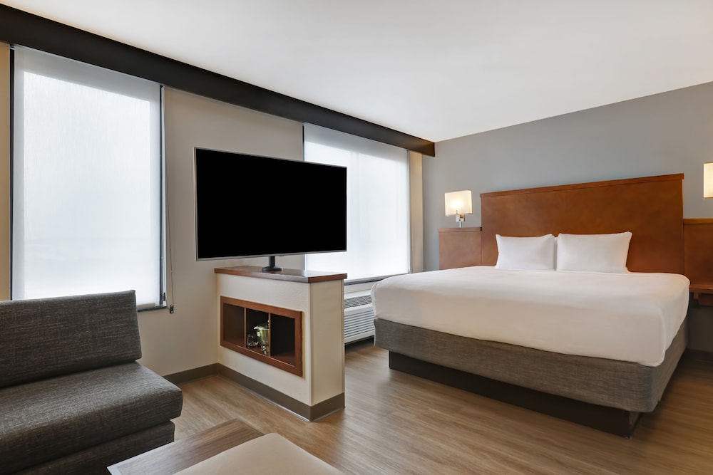 Hyatt Place San Antonio–North/Stone Oak 8/62