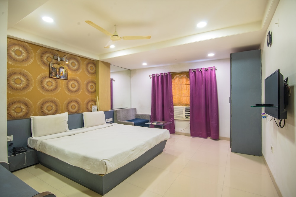 HOTEL MORYA REGENCY 5/27