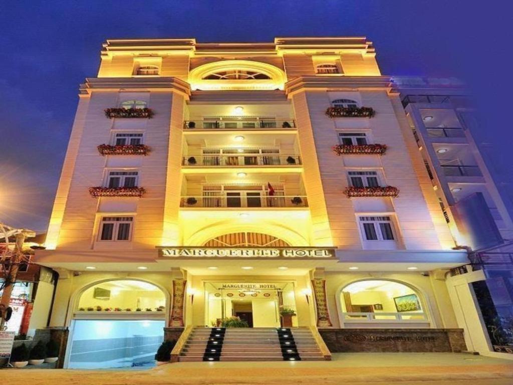 Marguerite Hotel 2/95