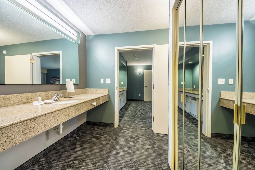 Courtyard By Marriott Dallas Dfw Airport South Irving 32/33