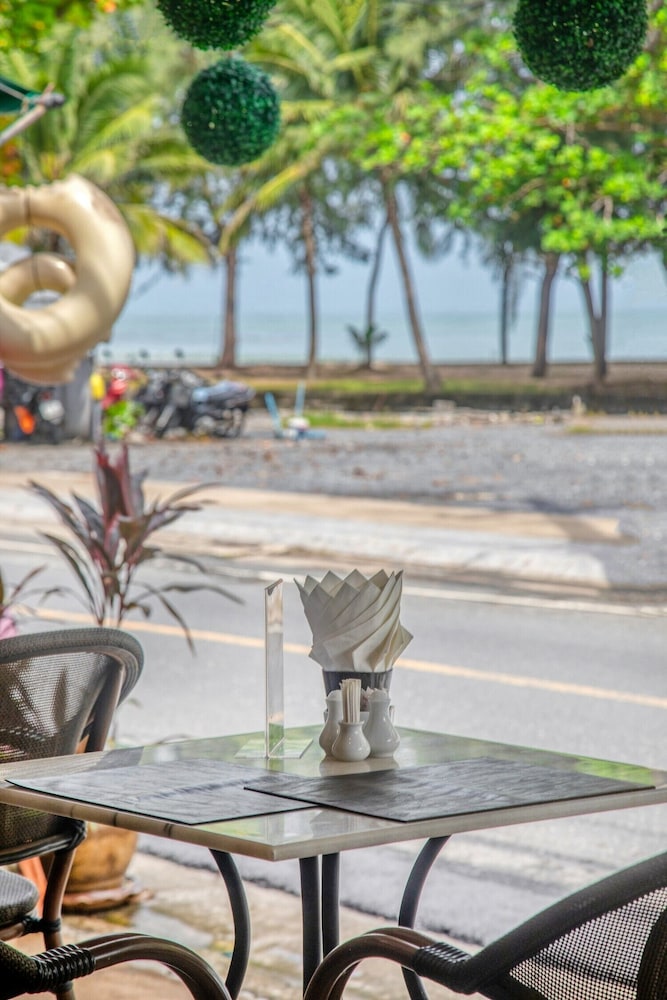 Princess Kamala Beachfront Hotel Phuket 76/92