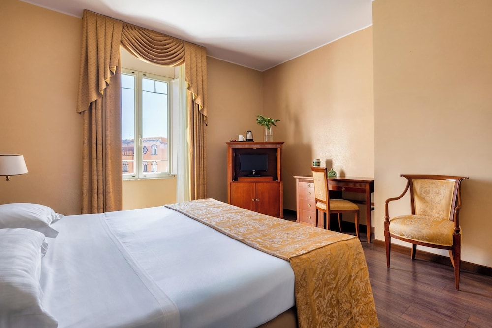 Excelsior Palace Hotel 25/72