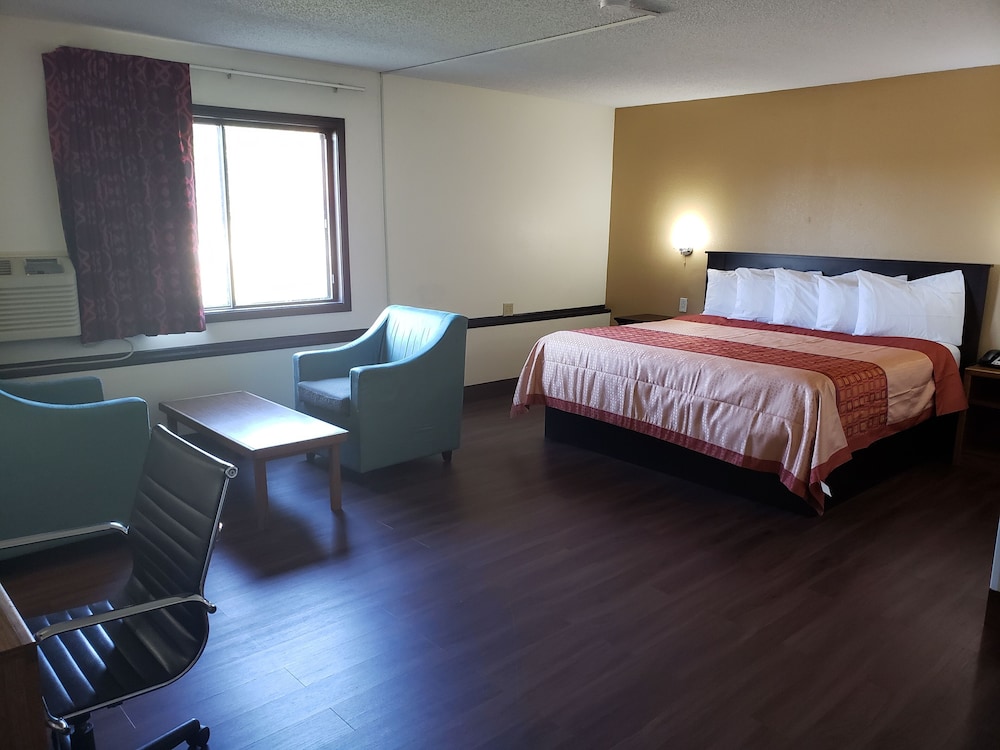 Americas Best Value Inn & Suites Harrisonville 4/33