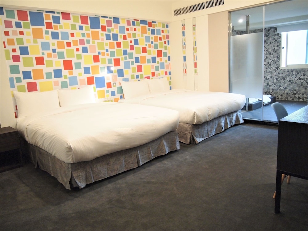 Fairytale Yisu Hot Spring Hotel 12/53