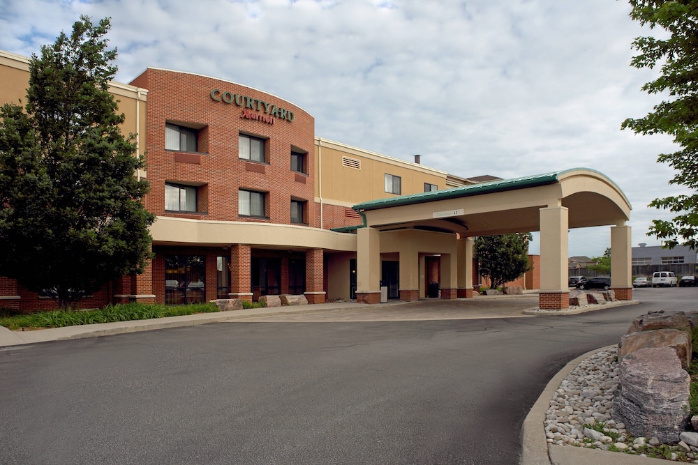 Courtyard by Marriott Hamilton 1/32