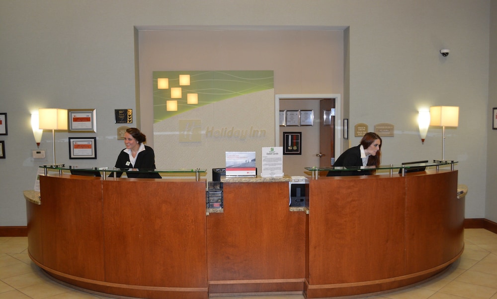 Holiday Inn Hotel & Suites Beckley 10/58