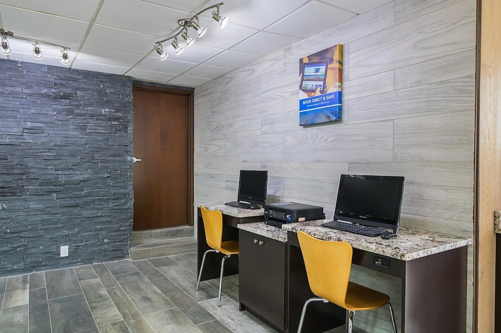 Motel6 Savannah, GA - Midtown 38/44