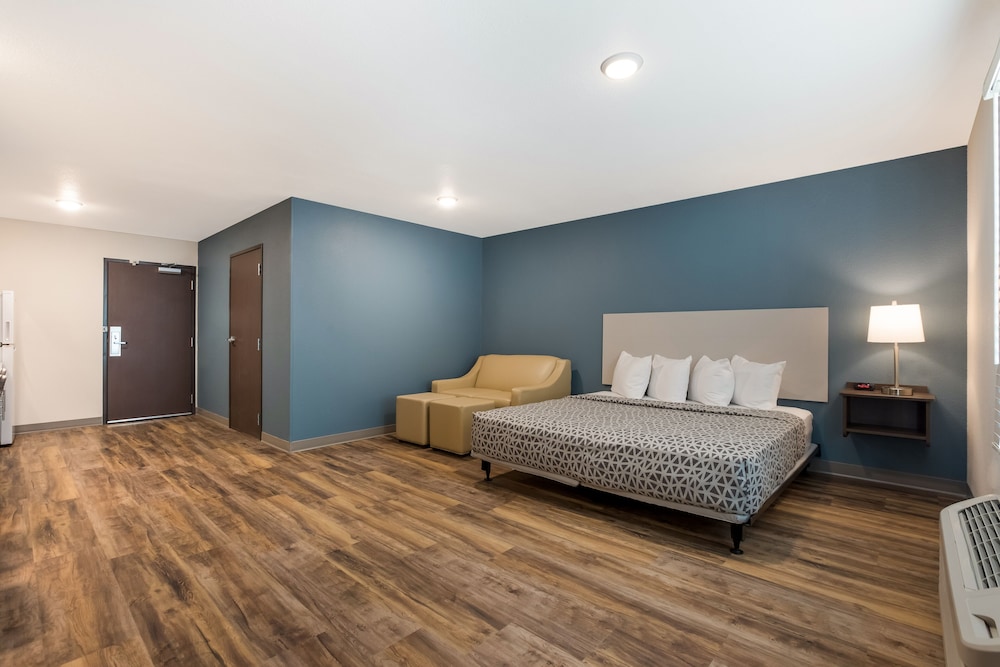 WoodSpring Suites South Brunswick - Princeton 7/15