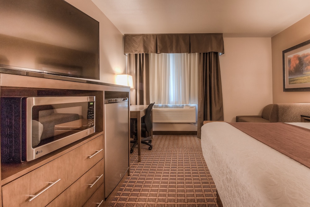 Best Western Plus Yakima Hotel 22/61