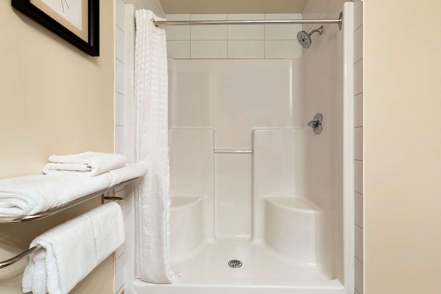 Travelodge Hotel by Wyndham Weyburn 23/23