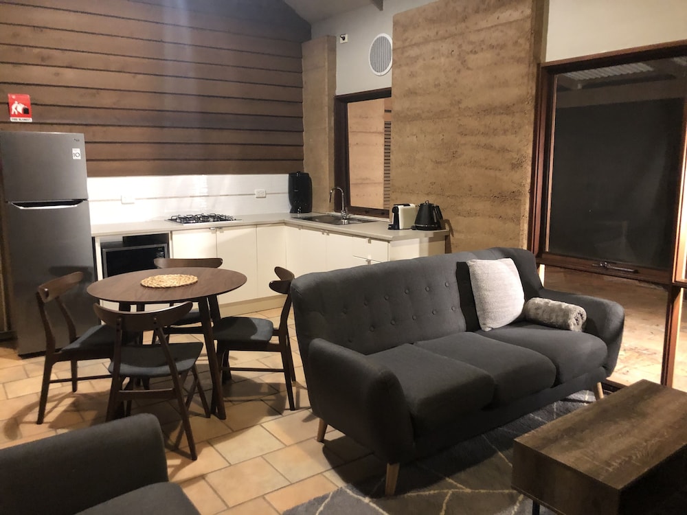 MARIMA COTTAGES 32/58