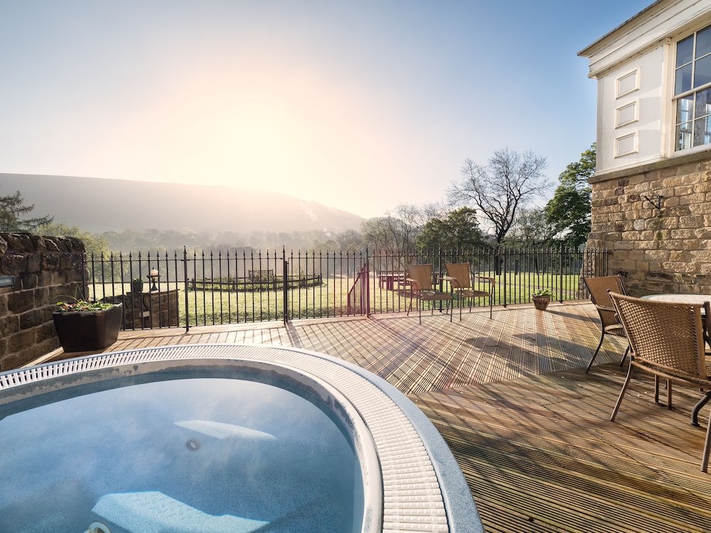 Losehill House Hotel & Spa 24/40