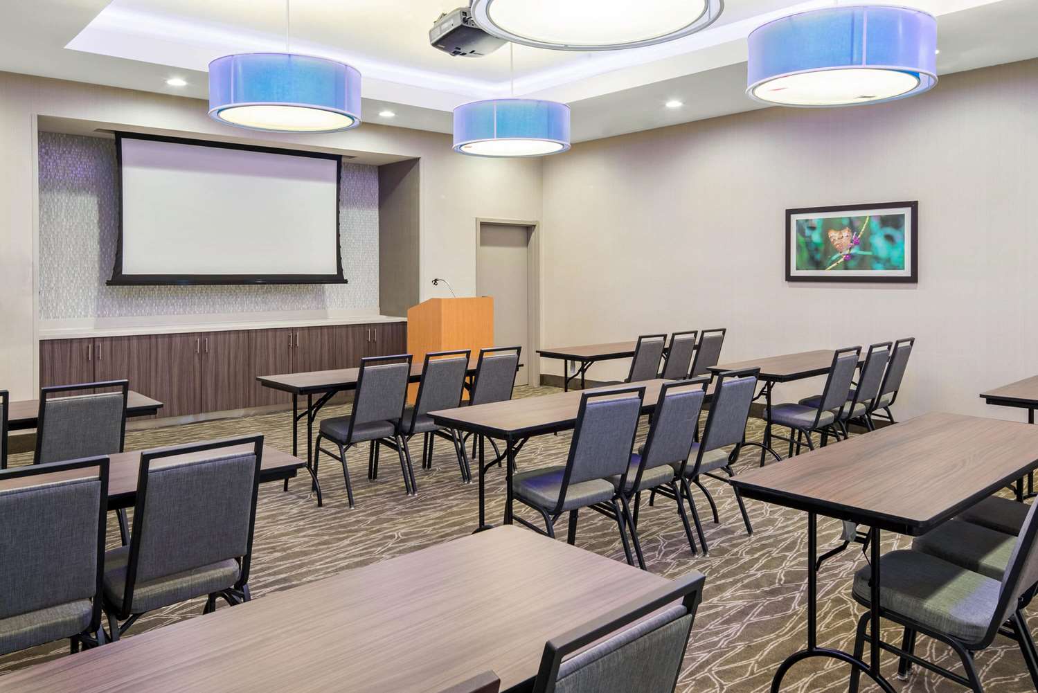 La Quinta Inn Suites By Wyndham Mcallen La Plaza Mall 50/62
