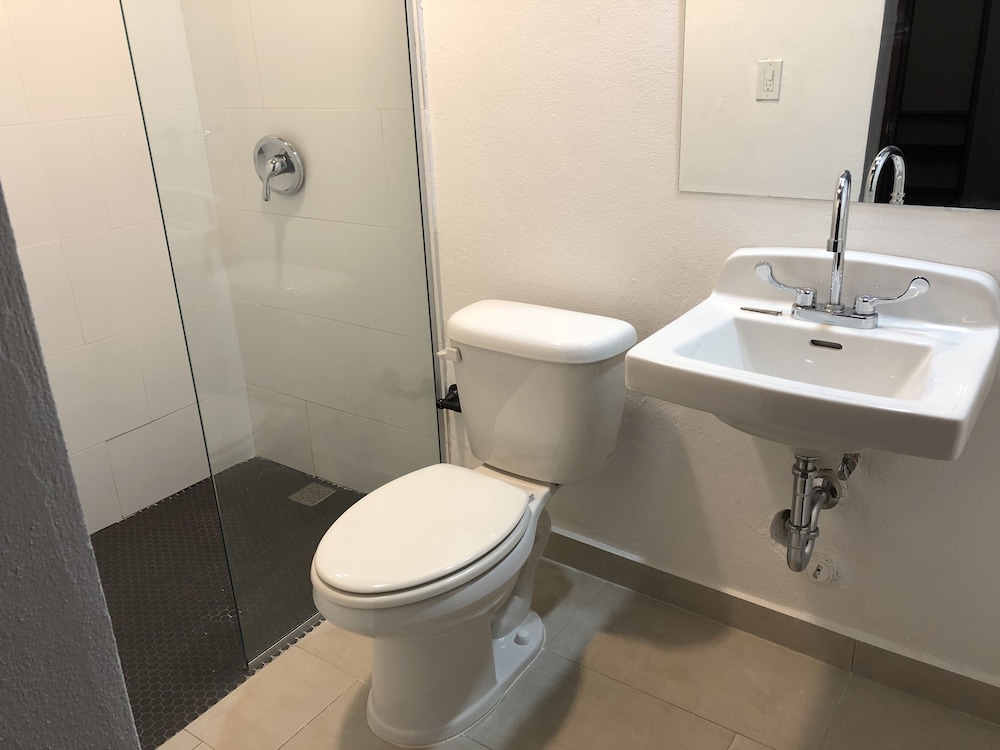 352 Guest House Hotel Boutique 48/50
