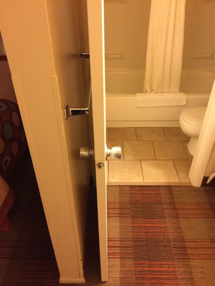 Super 8 By Wyndham Idaho Falls 23/25