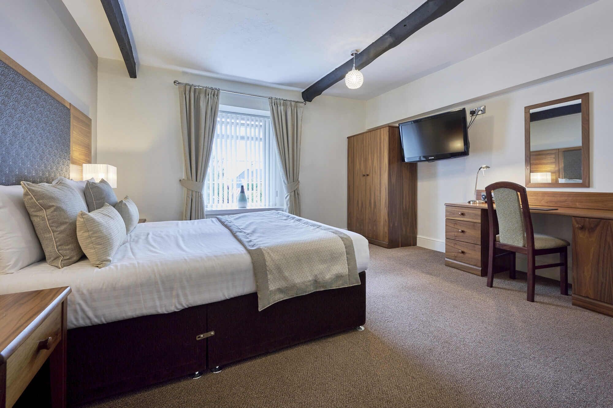 Courtyard, Superior, Suite, King Bed