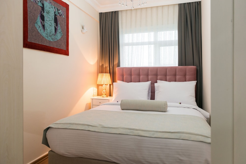 DELUXE, APARTMENT