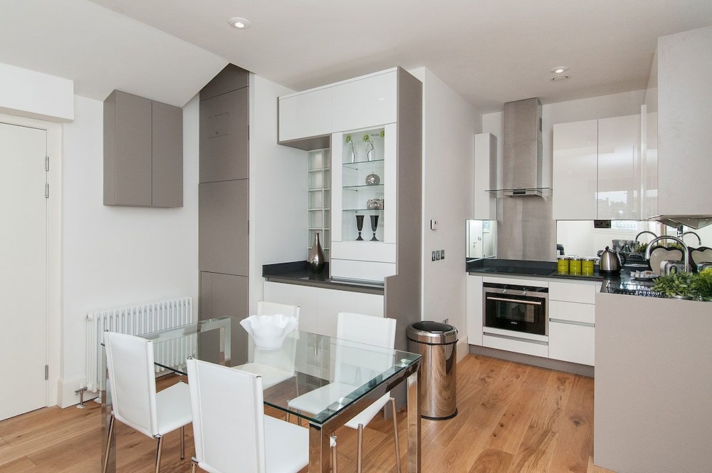 Destiny Scotland - St. Andrew Square Apartments 34/50